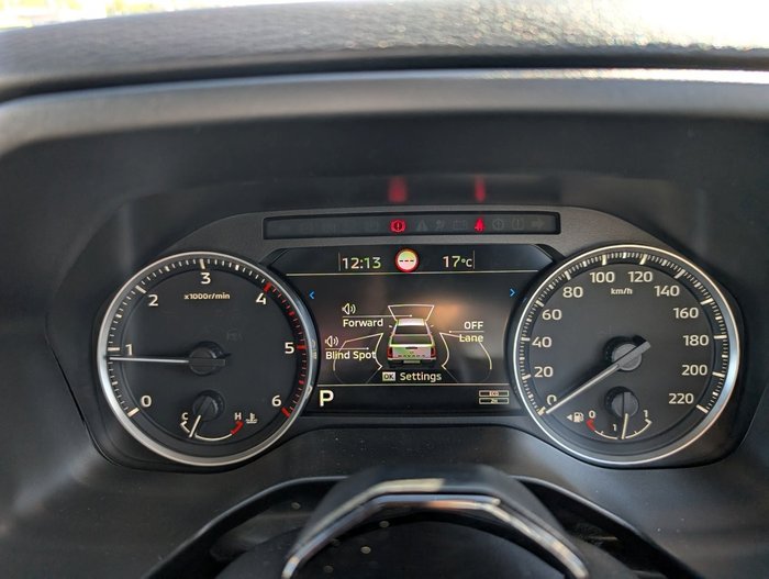 2025 NISSAN NAVARA ST-X
