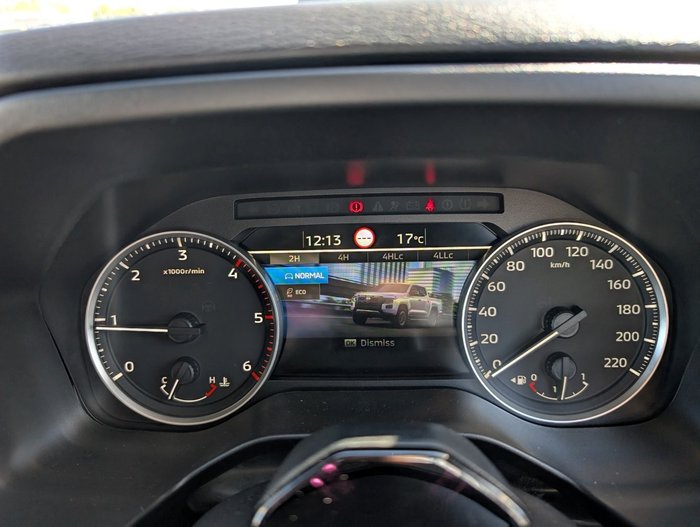 2025 NISSAN NAVARA ST-X