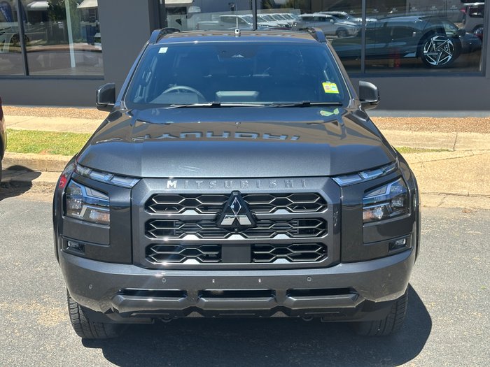 2025 MITSUBISHI TRITON GSR