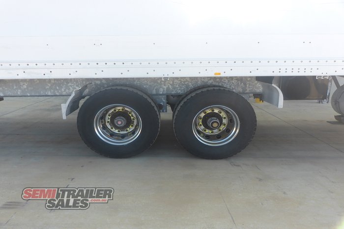 2002 Maxitrans Bogie Refrigerated Pantech