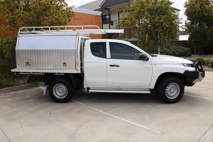 2021 Mitsubishi Triton GLX