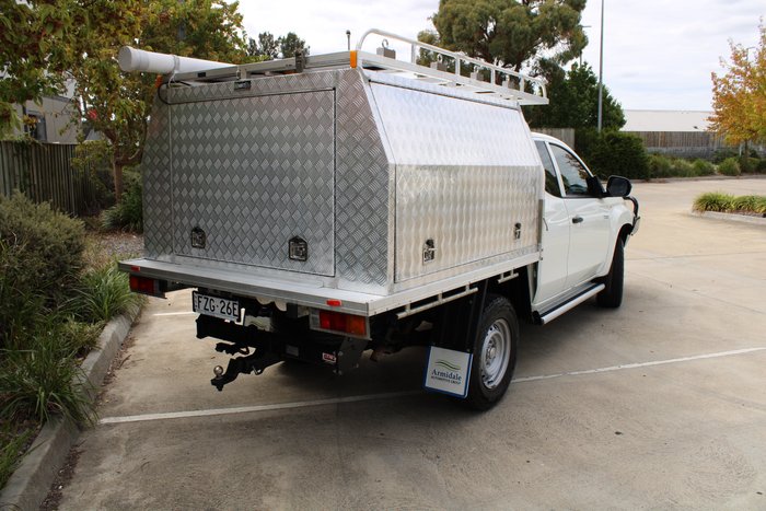 2021 Mitsubishi Triton GLX