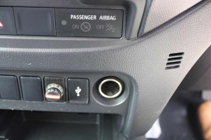 2021 Mitsubishi Triton GLX