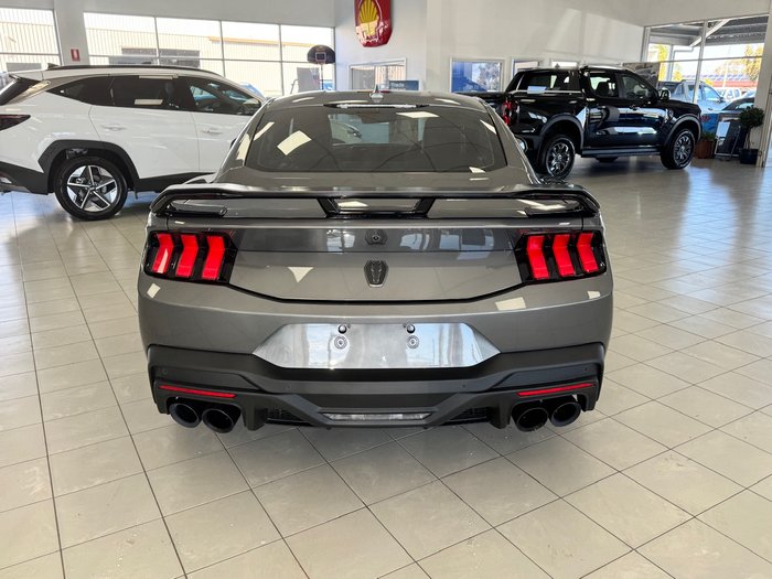 2024 Ford Mustang Dark Horse