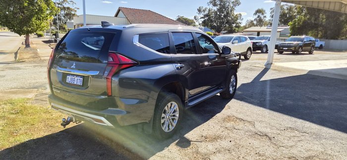 2022 Mitsubishi Pajero Sport GLX