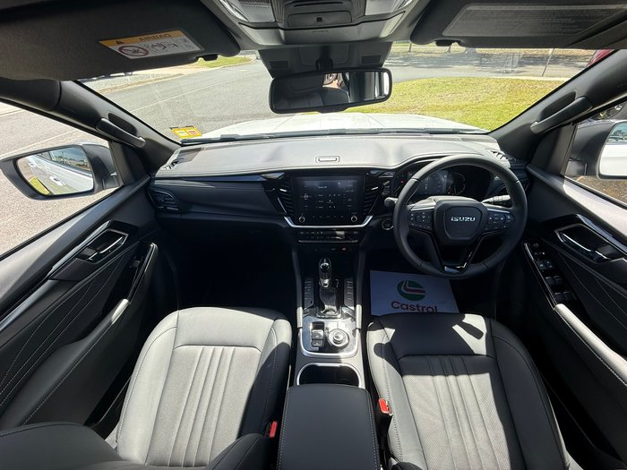 2025 Isuzu MU-X LS-T