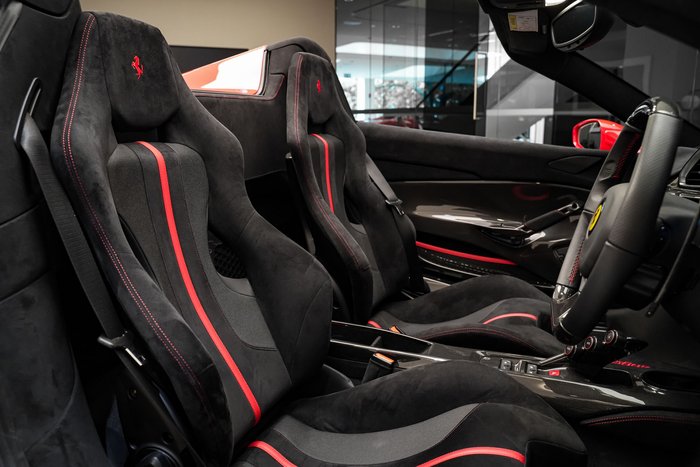 2019 Ferrari 488 Pista Spider F142 RED