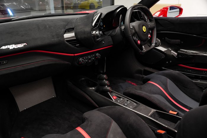 2019 Ferrari 488 Pista Spider F142 RED