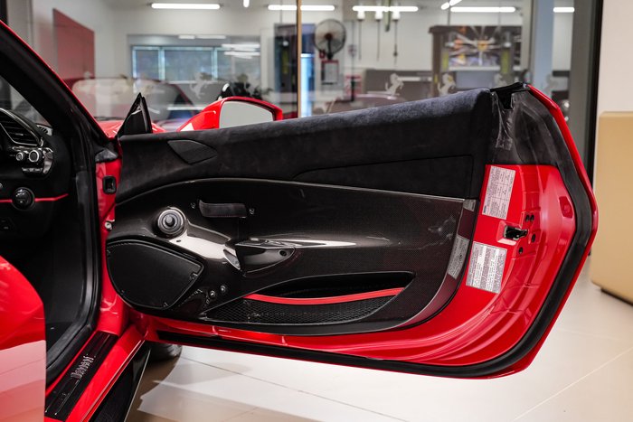 2019 Ferrari 488 Pista Spider F142 RED