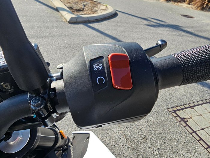 2022 KTM 390 Duke Orange
