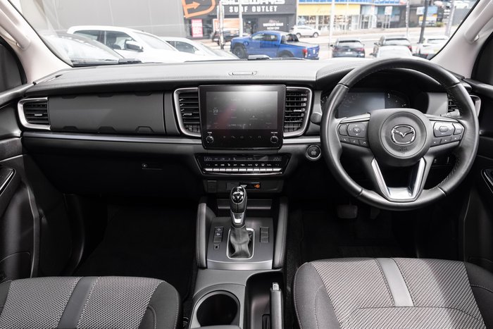 2025 Mazda BT-50 XTR