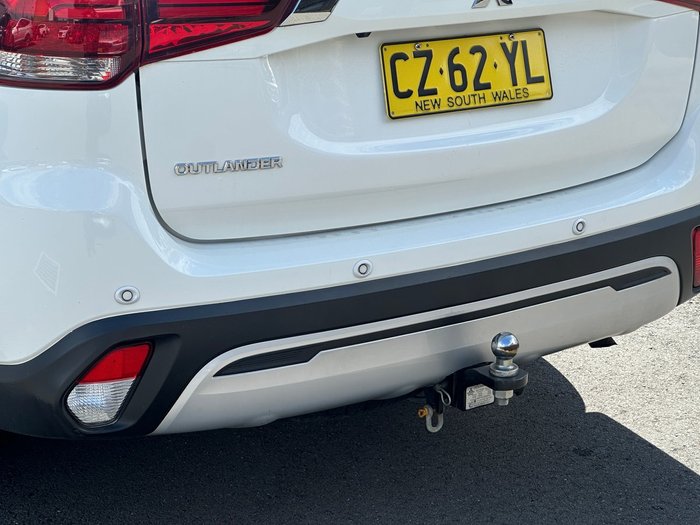 2021 MITSUBISHI OUTLANDER ES 5 SEAT (AWD)