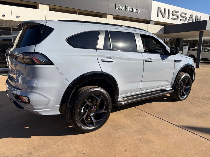 2026 ISUZU MU-X XT