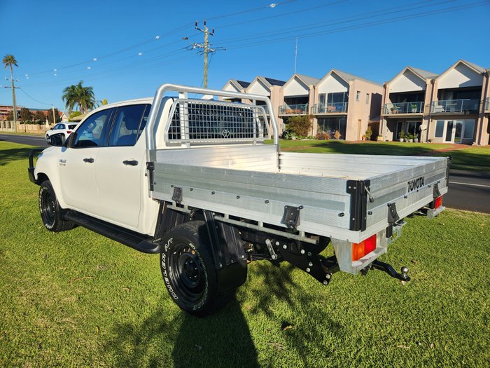 2021 Toyota Hilux SR