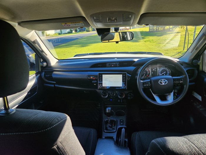 2021 Toyota Hilux SR