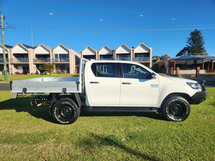 2021 Toyota Hilux SR