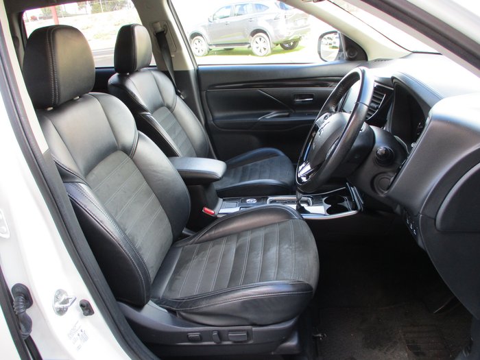 2019 Mitsubishi Outlander LS ZL MY20 White