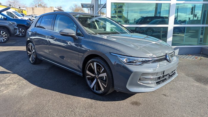 2025 VOLKSWAGEN Golf 