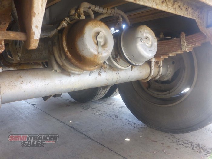 1999 Haulmark 48FT-73FT Flat Top Extendable