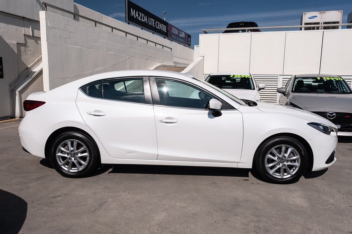 2016 Mazda 3 Maxx