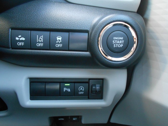 2025 Suzuki Swift Hybrid Plus