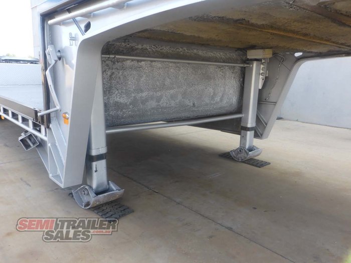 2000 Maxitrans 12 Pallet Dropdeck A Trailer