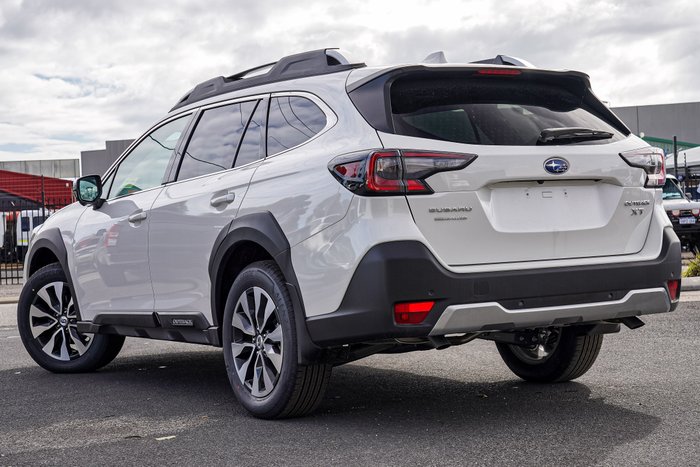 2025 Subaru Outback AWD Touring XT