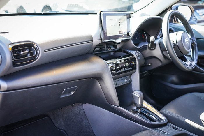 2024 Toyota Yaris Cross Hybrid GX