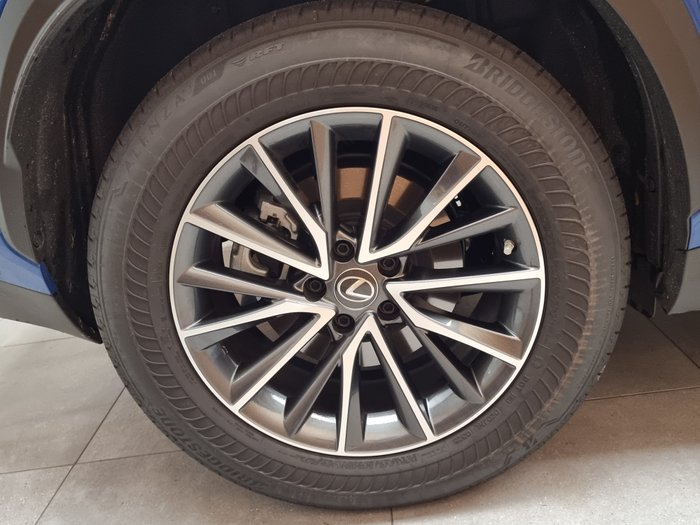 2024 Lexus NX350H Luxury 2WD