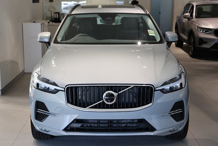 2024 Volvo XC60 Plus B5