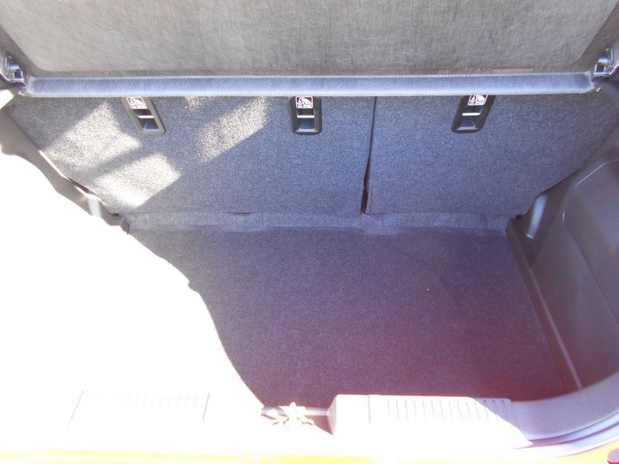 2025 Suzuki Swift Hybrid GLX