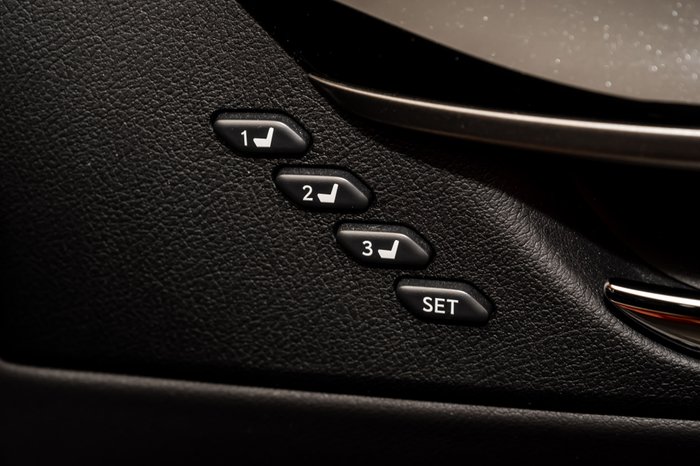 2018 Lexus ES300h Luxury 2.5L Hybrid Auto CVT Sedan
