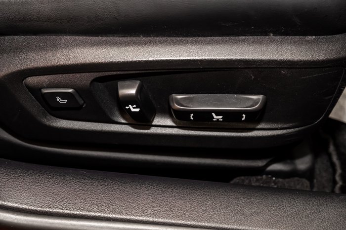 2018 Lexus ES300h Luxury 2.5L Hybrid Auto CVT Sedan