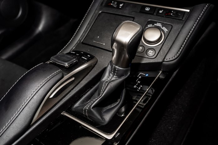 2018 Lexus ES300h Luxury 2.5L Hybrid Auto CVT Sedan