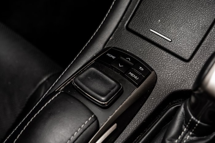 2018 Lexus ES300h Luxury 2.5L Hybrid Auto CVT Sedan