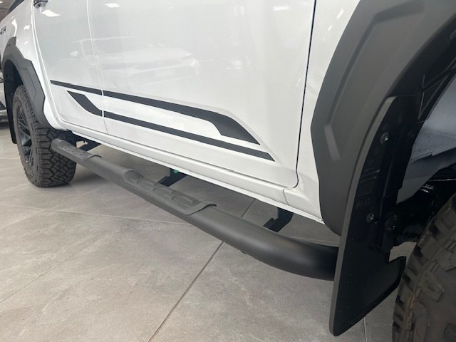 2025 Isuzu D-MAX BLADE MY24 MOONSTONE WHITE PEARL