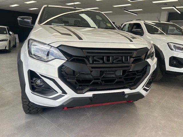 2025 Isuzu D-MAX BLADE MY24 MOONSTONE WHITE PEARL