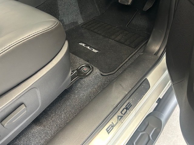 2025 Isuzu D-MAX BLADE MY24 MOONSTONE WHITE PEARL
