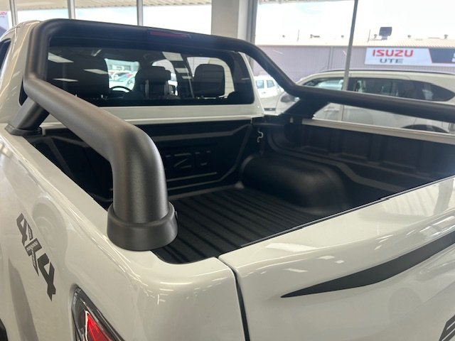 2025 Isuzu D-MAX BLADE MY24 MOONSTONE WHITE PEARL