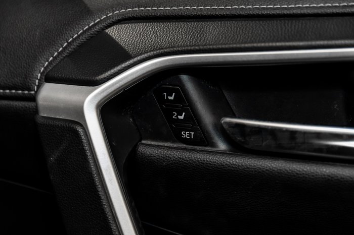 2020 TOYOTA RAV4 CRUISER (2WD) HYBRID