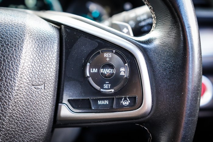 2017 HONDA CIVIC VTi-LX