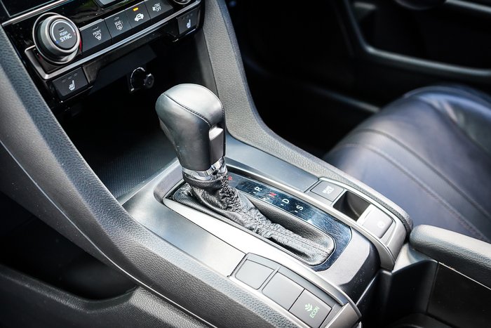 2017 HONDA CIVIC VTi-LX