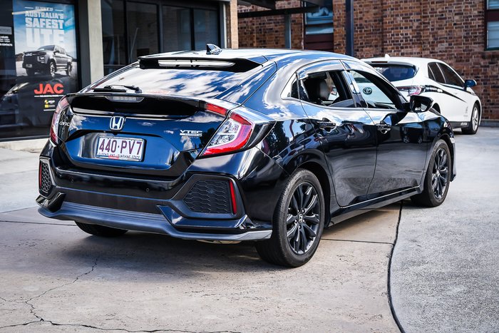 2017 HONDA CIVIC VTi-LX