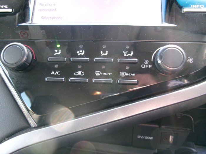 2019 Toyota Camry Ascent