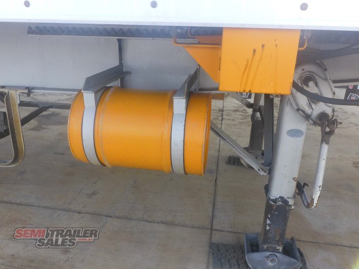 2002 Maxitrans 12 Pallet Rollback Pantech A Trailer