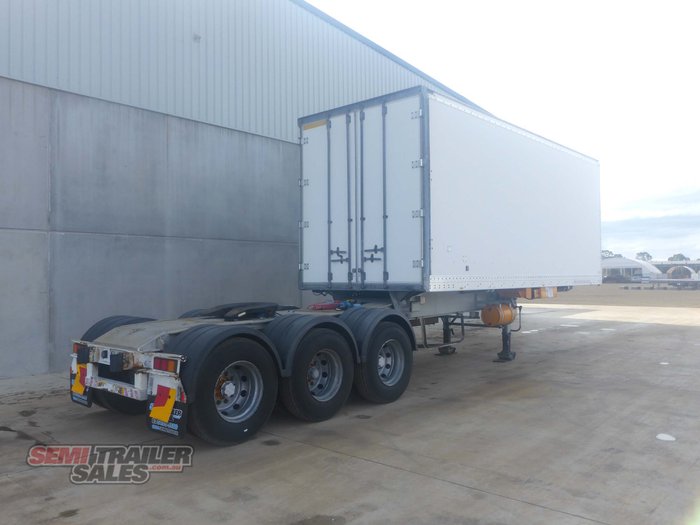 2002 Maxitrans 12 Pallet Rollback Pantech A Trailer
