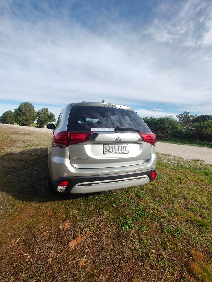 2020 Mitsubishi Outlander ES