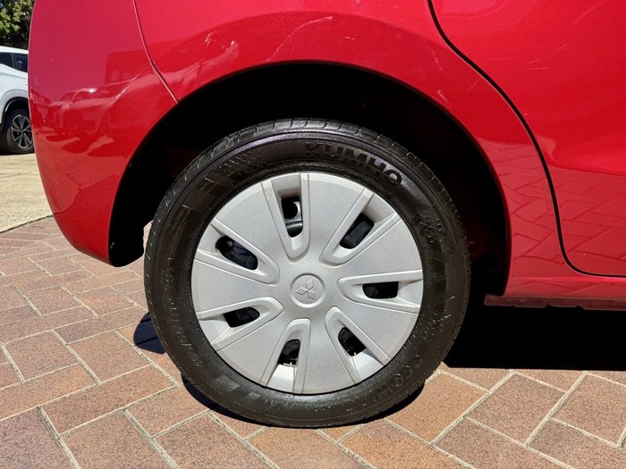 2013 Mitsubishi Mirage ES