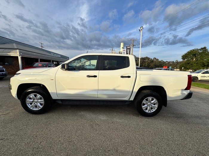2026 MITSUBISHI Triton GLX+