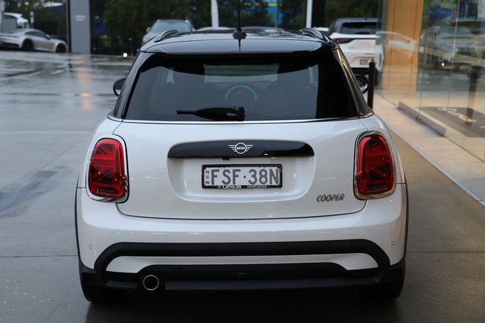 2024 MINI 5D HATCH COOPER CLASSIC